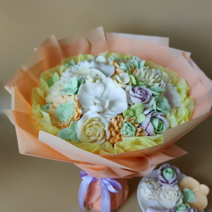 Maya's pastel bouquet